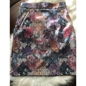 *SOLD* H&M abstract print mini scuba skirt
